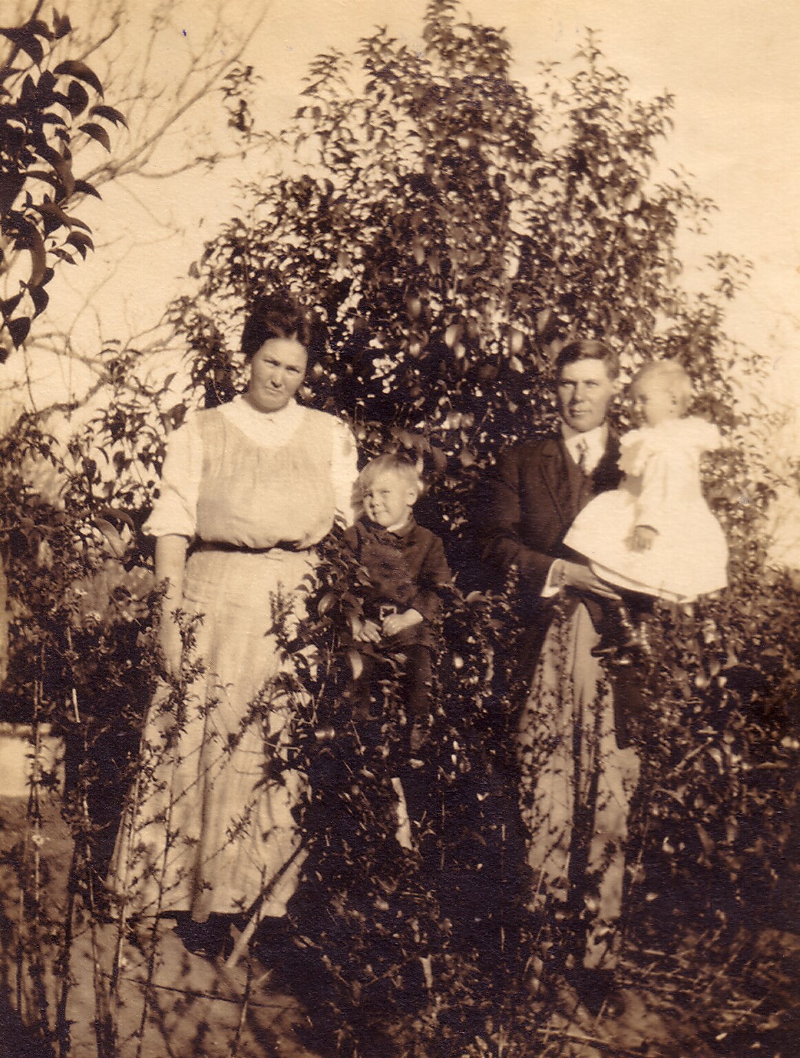 Henry Brietzke FamilyLydia Robert Gideon.jpg